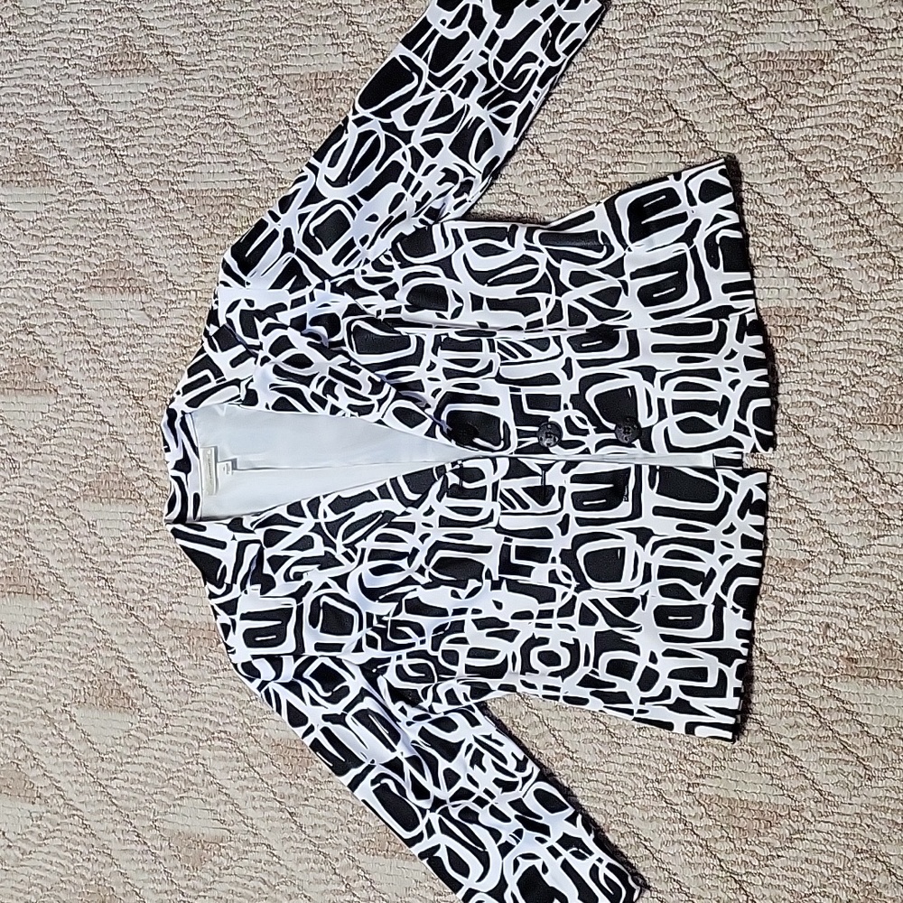 Dressbarn black and white blazer